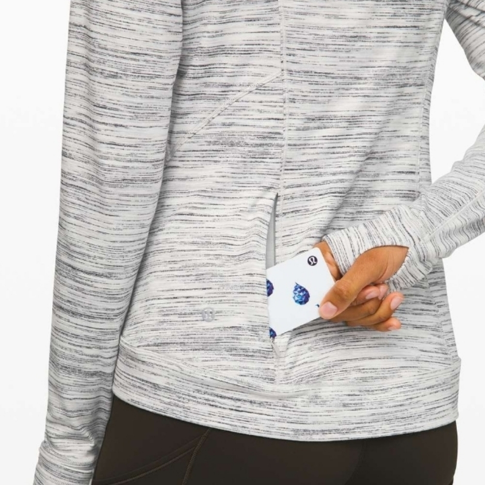 Lululemon Outrun The Elements1/2 Zip - image 5